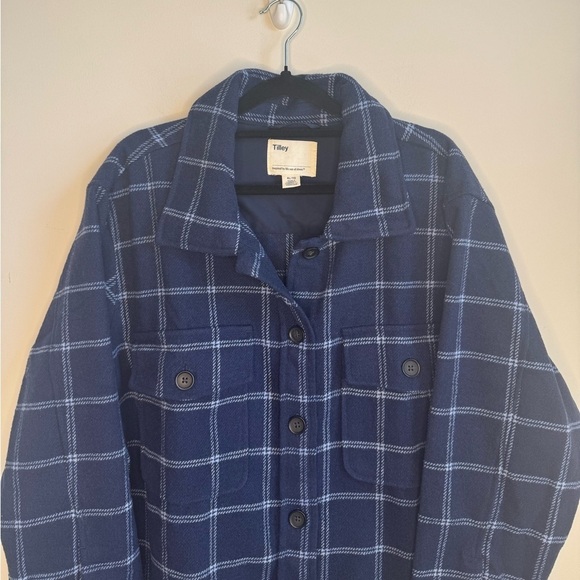 Tilley Women's Navy Plaid Shirt Jacket
Size XL - Picture 6 of 11